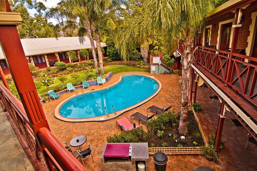 Heritage Country Motel Perth Extérieur photo