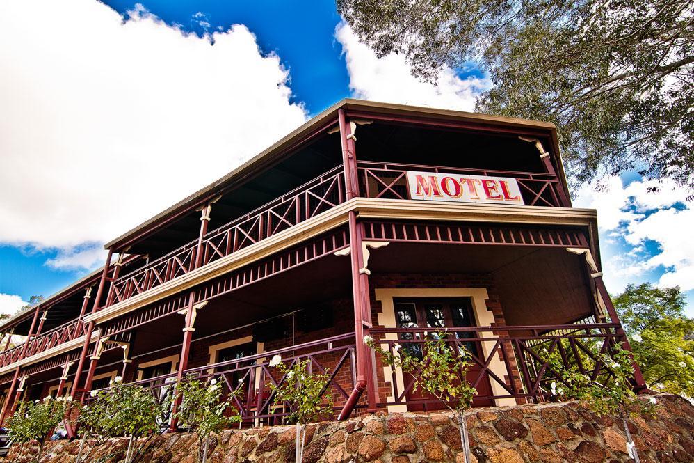 Heritage Country Motel Perth Extérieur photo