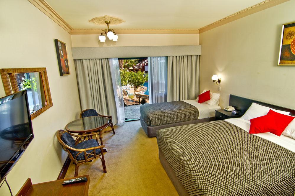 Heritage Country Motel Perth Extérieur photo