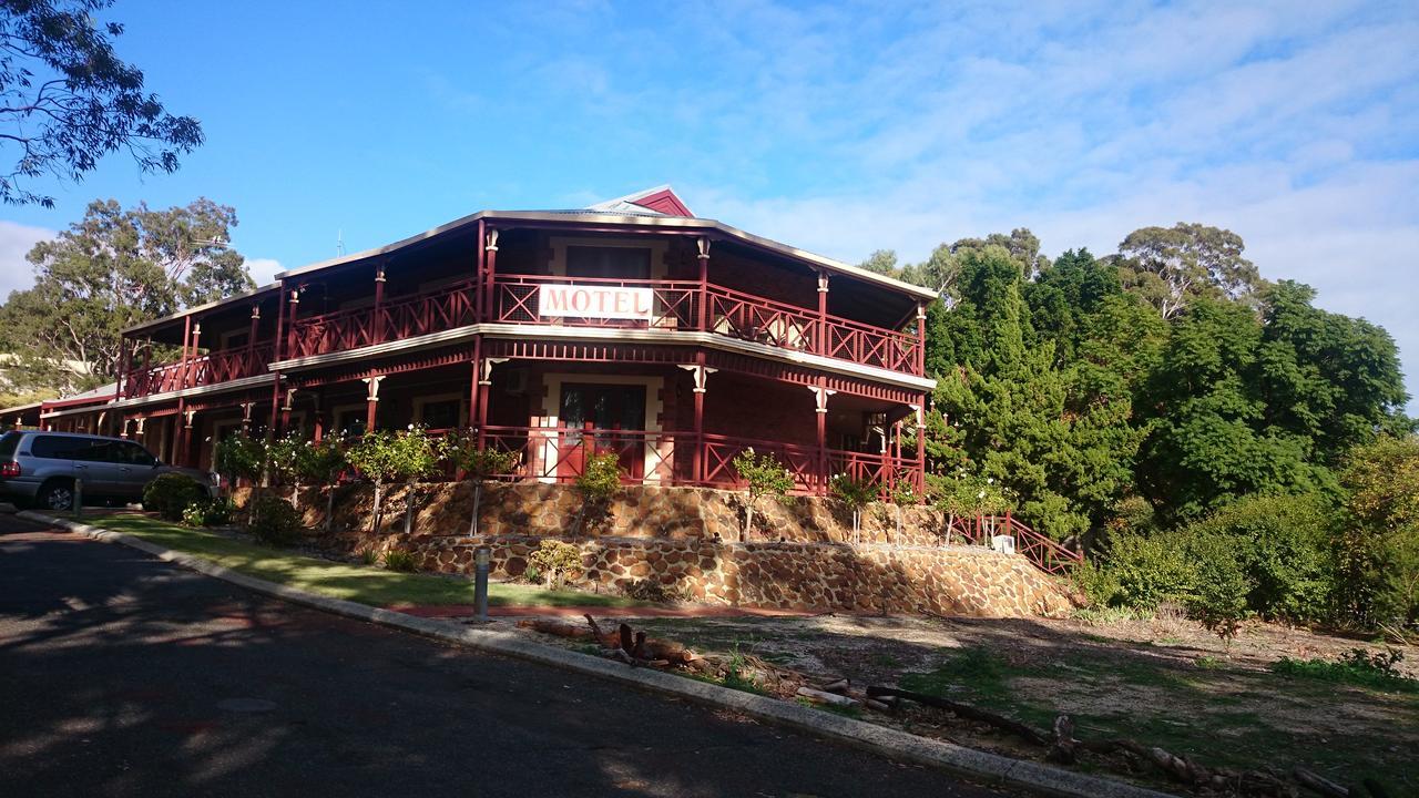Heritage Country Motel Perth Extérieur photo