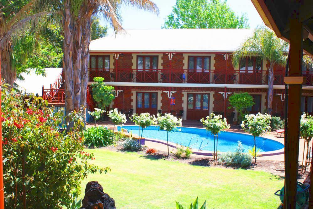 Heritage Country Motel Perth Extérieur photo